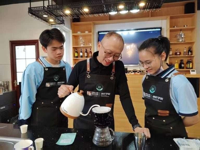 CE0E0993-90ED-4AB4-926C-ADED28FB70C1_1_105_c